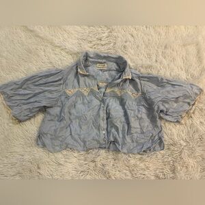 urban outfitters cropped button up